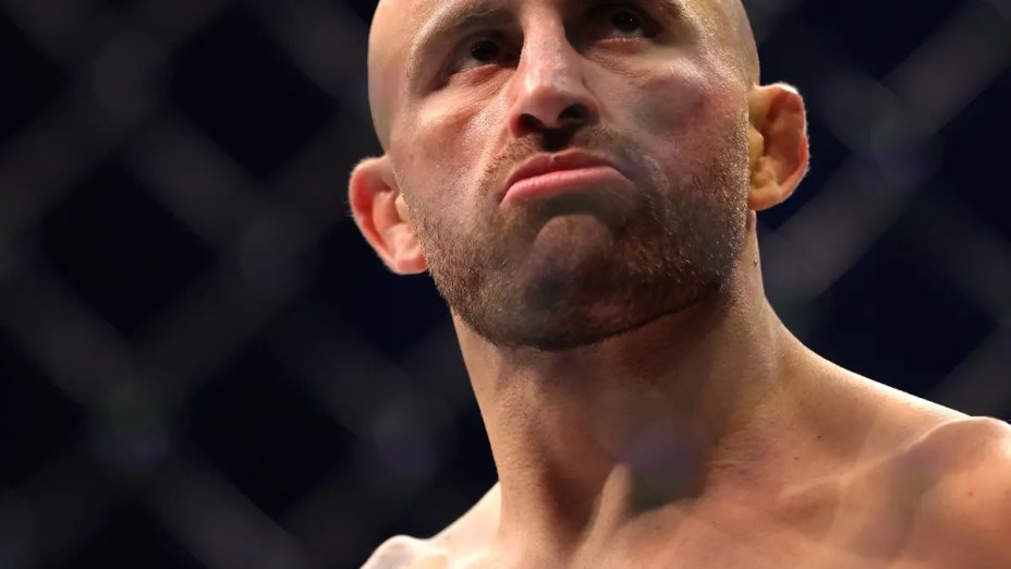 Alexander Volkanovski regrets having never fought Conor McGregor at Featherweight for Legacy and Unmatched Record